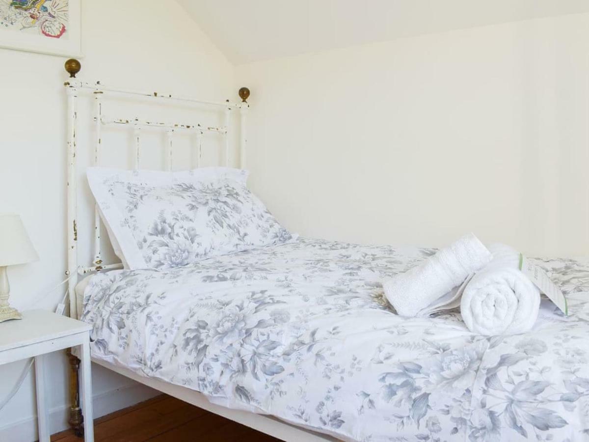 Brims Cottage อาเบอร์เฟลดี ภายนอก รูปภาพ
